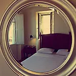 Апарт-отель Thea 4*