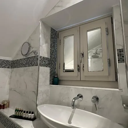 Thea Aparthotel Symi