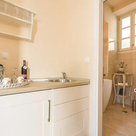 Aparthotel Thea 4*