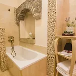 Апарт-отель Thea 4*