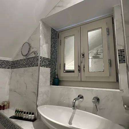 Thea Aparthotel Symi