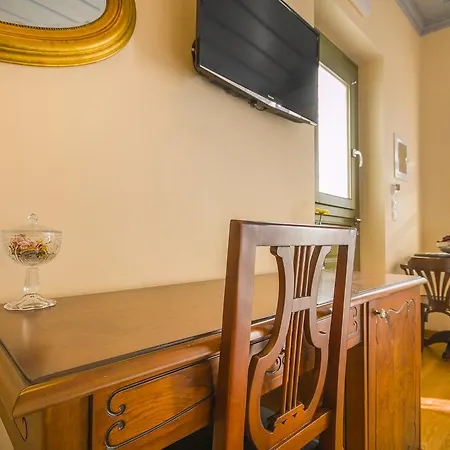 Aparthotel Thea Symi