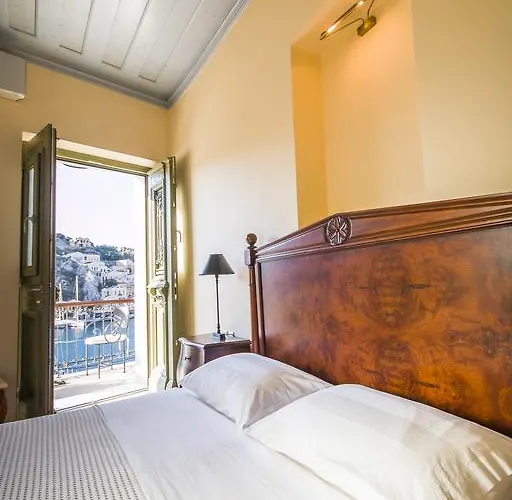 Aparthotel Thea Sými